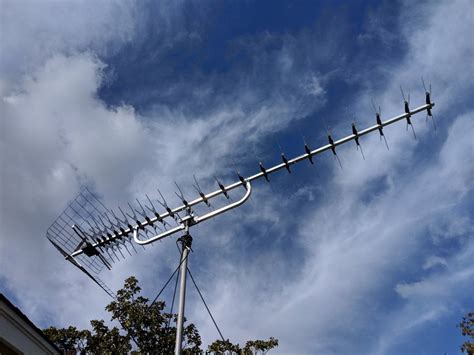 metal building signal antenna